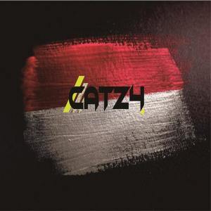 Dengarkan lagu Golden Desert nyanyian Catz4 dengan lirik