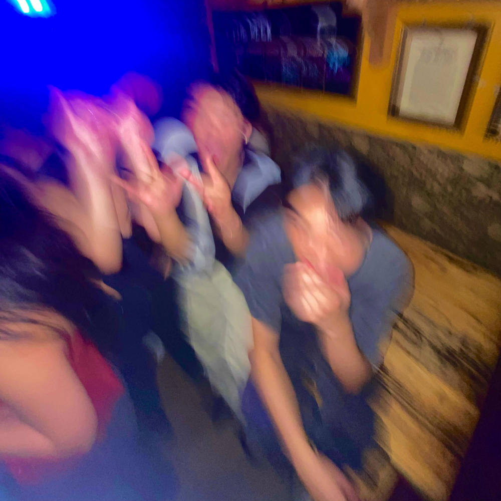 middlefingers (Explicit)