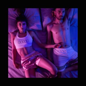 收聽YOMBE的Tonight歌詞歌曲