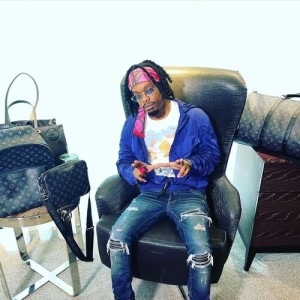 Listen to Pain (Explicit) song with lyrics from Pinky Notes