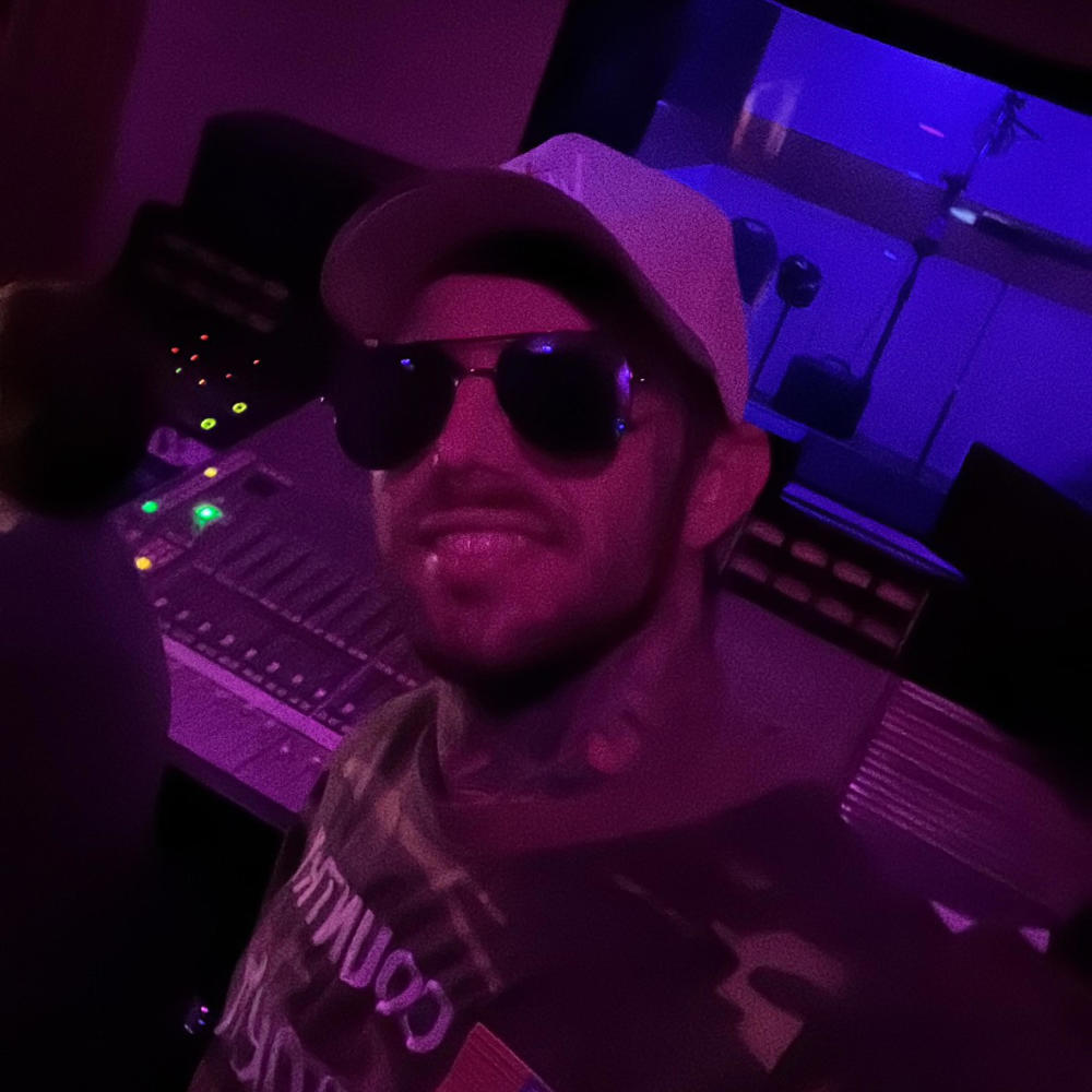Tennesee sippin (feat. Dylan Ronan) (Explicit)