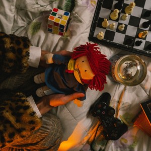 Dengarkan lagu ไม่ประสา nyanyian Cosmic Matters dengan lirik