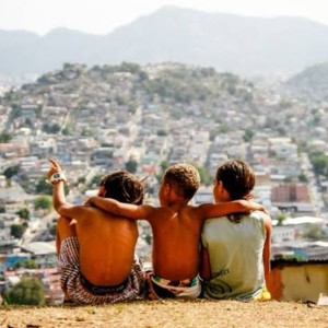 收聽Mc Kinho Da Tuka的Diamante歌詞歌曲