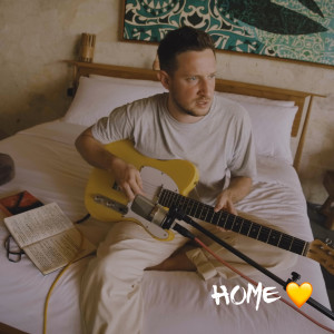 ดาวน์โหลดและฟังเพลง Home พร้อมเนื้อเพลงจาก Teesy