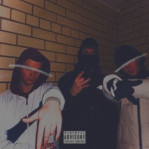 Dengarkan Не в столице (Explicit) lagu dari Gazzy dengan lirik