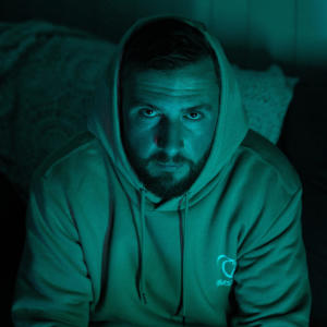 ดาวน์โหลดและฟังเพลง This is Love (Explicit) พร้อมเนื้อเพลงจาก Cynic