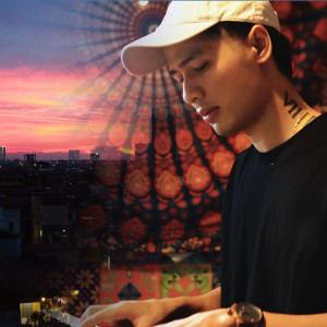 ดาวน์โหลดและฟังเพลง Chỉ Anh Còn Yêu (Sara Remix) พร้อมเนื้อเพลงจาก Kalee Hoàng
