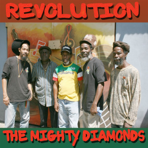 Dengarkan Jah Jah Lord lagu dari The Mighty Diamonds dengan lirik