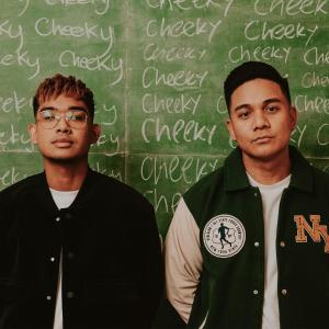 ดาวน์โหลดและฟังเพลง Cheeky พร้อมเนื้อเพลงจาก Albert Posis