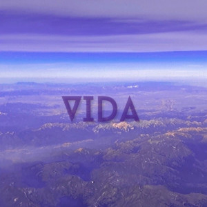 Listen to Vida song with lyrics from 璐璐