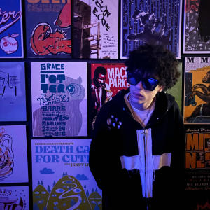 收聽TrillsInterlude的Back Nd Forth (feat. 9ine Isle & Tyler Serrani) (Explicit)歌詞歌曲