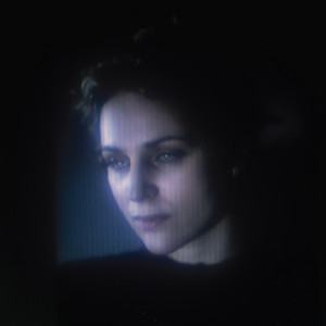 ดาวน์โหลดและฟังเพลง Broken Sleep พร้อมเนื้อเพลงจาก Agnes Obel