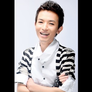 ดาวน์โหลดและฟังเพลง 听我说 พร้อมเนื้อเพลงจาก 欧华成