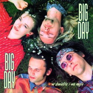 ดาวน์โหลดและฟังเพลง Violet Train พร้อมเนื้อเพลงจาก Big Day