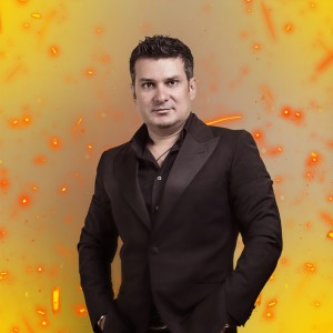Listen to Amor, amor song with lyrics from Robert Calota
