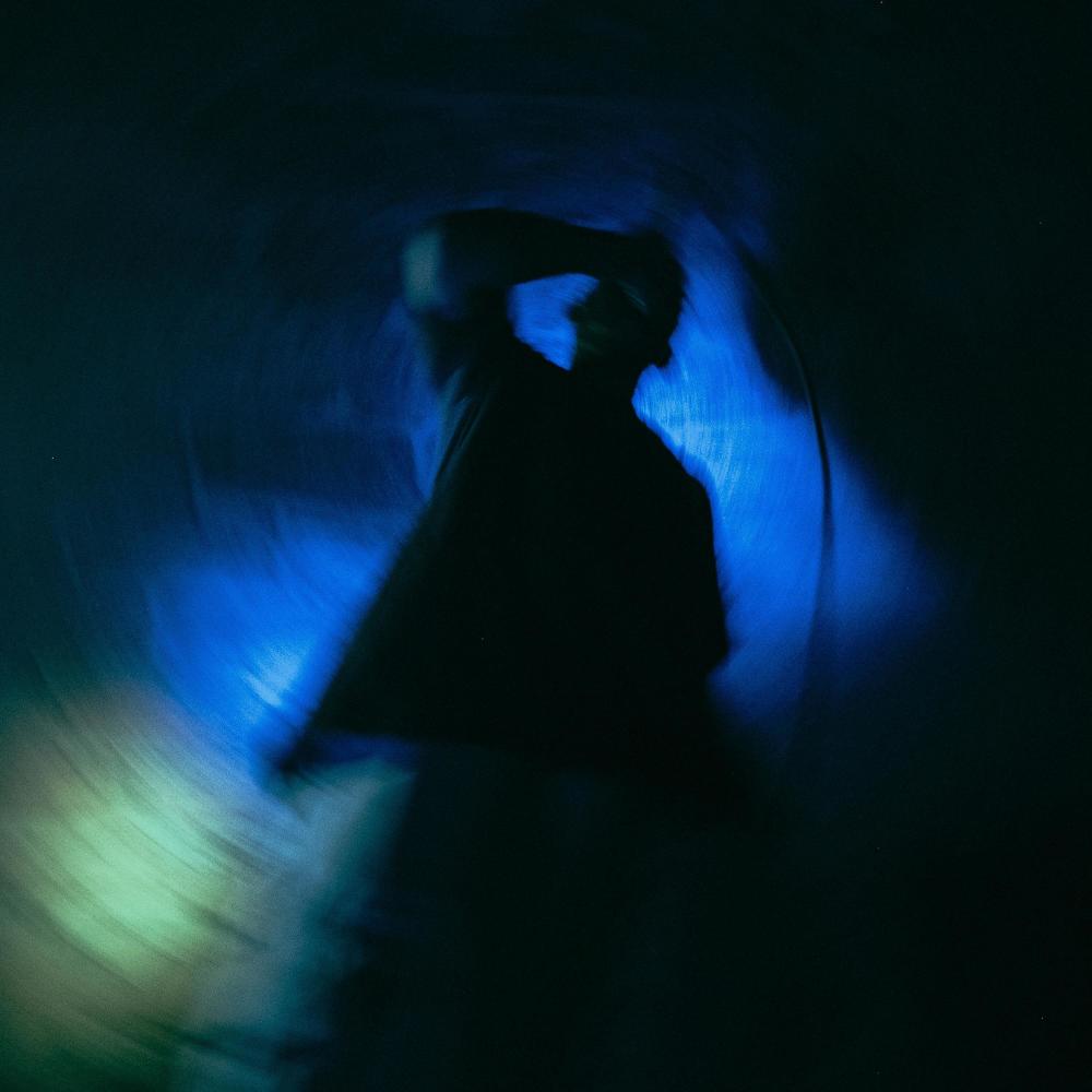UN PIED DEVANT L'AUTRE (feat. Delhombre) (Explicit)