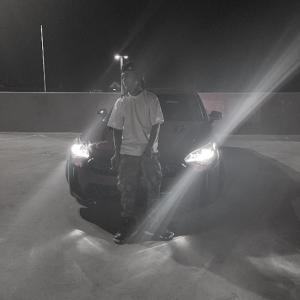 Uzziah的專輯TELL ME (WHO)