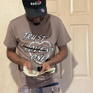 收聽DT3的Spaceship (Explicit)歌詞歌曲