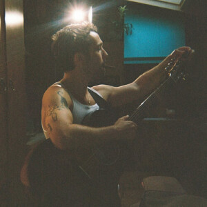 default playlist img