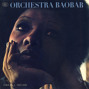 ดาวน์โหลดและฟังเพลง Ndiougou Ndiougou พร้อมเนื้อเพลงจาก Orchestra Baobab