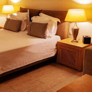 Dengarkan Warm Lullaby Like A Mattress lagu dari Hotel Meditation Music dengan lirik