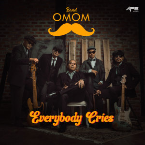 Everybody Cries dari Band OMOM