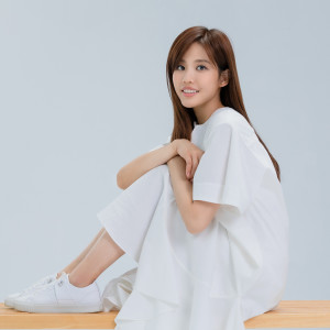 Dengarkan 願聞其詳 (電視劇《我們不能是朋友》插曲) lagu dari Wu Wen-aryl dengan lirik