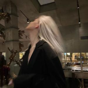 收聽Accelerate的flowers (sped up)歌詞歌曲