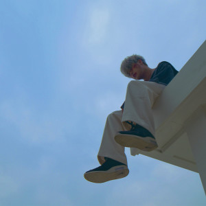 ดาวน์โหลดและฟังเพลง Empty (feat. HAON) (Explicit) พร้อมเนื้อเพลงจาก VINXEN