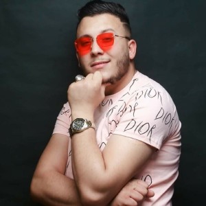 Listen to Hkamni M3aha Radar song with lyrics from Cheb Houssem Sghir