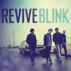 ดาวน์โหลดและฟังเพลง Don't Give Up The Fight พร้อมเนื้อเพลงจาก Revive
