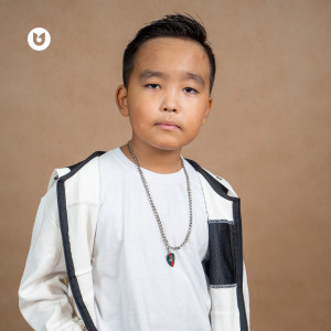 ดาวน์โหลดและฟังเพลง Полюби меня Baby พร้อมเนื้อเพลงจาก Arlan