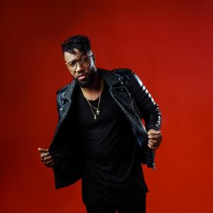 ดาวน์โหลดและฟังเพลง Enguccineao พร้อมเนื้อเพลงจาก Karetta El Gucci