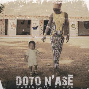 ดาวน์โหลดและฟังเพลง Loin Des Yeux, Pres du Coeur (feat. Daara J Family) พร้อมเนื้อเพลงจาก Carine Au Micro