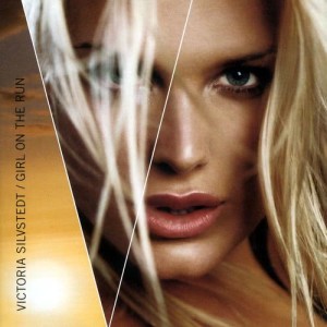 收聽Victoria Silvstedt的Still Want You歌詞歌曲