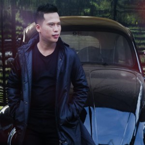 ดาวน์โหลดและฟังเพลง Harum Manis พร้อมเนื้อเพลงจาก Higang Swana