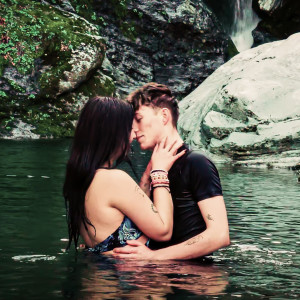 收聽Gracjan Pawłowski的TO TYLKO SEN歌詞歌曲