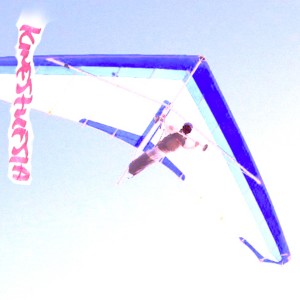 ดาวน์โหลดและฟังเพลง Kinesthesia พร้อมเนื้อเพลงจาก Living Ever After