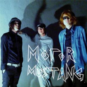 收聽MOTOR MUSTANG的Awake歌詞歌曲