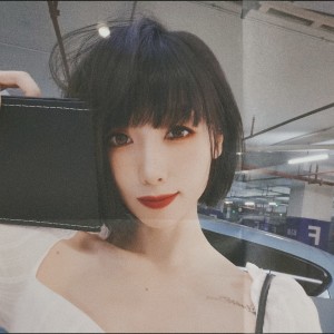 Dengarkan lagu 孤城 (女声惆怅版) nyanyian 晨冰 dengan lirik