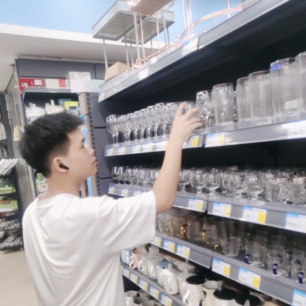 尹正龙
