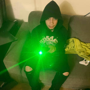 收聽Kassinooo的Growing Pains (Explicit)歌詞歌曲