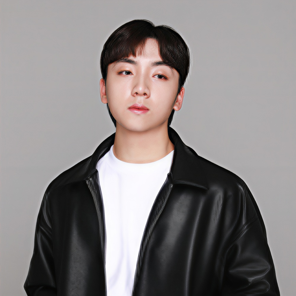 IO:white