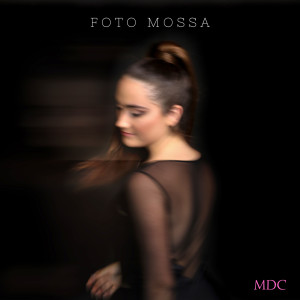 Listen to Foto Mossa song with lyrics from MDC