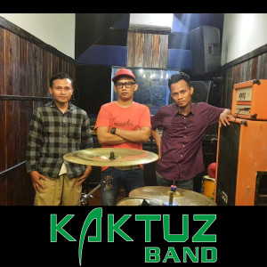 Dengarkan Bukan Cinta Pertama lagu dari Kaktuz Band dengan lirik