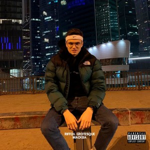 Listen to Масква (Explicit) song with lyrics from RIFFCH