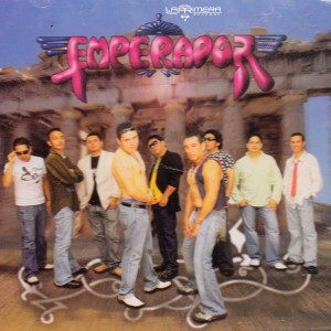 收聽Grupo Emperador的Mi Primera Luz歌詞歌曲