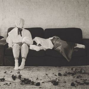 Justëlle的專輯Saturn’s Moon (Explicit)