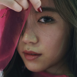 ดาวน์โหลดและฟังเพลง Call Me Sick พร้อมเนื้อเพลงจาก Rei (伶)