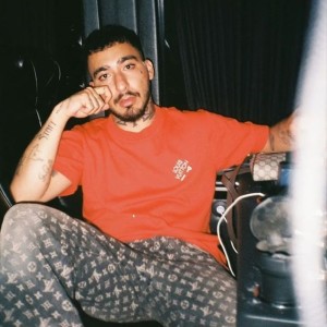 Listen to Le Le song with lyrics from Flexyz